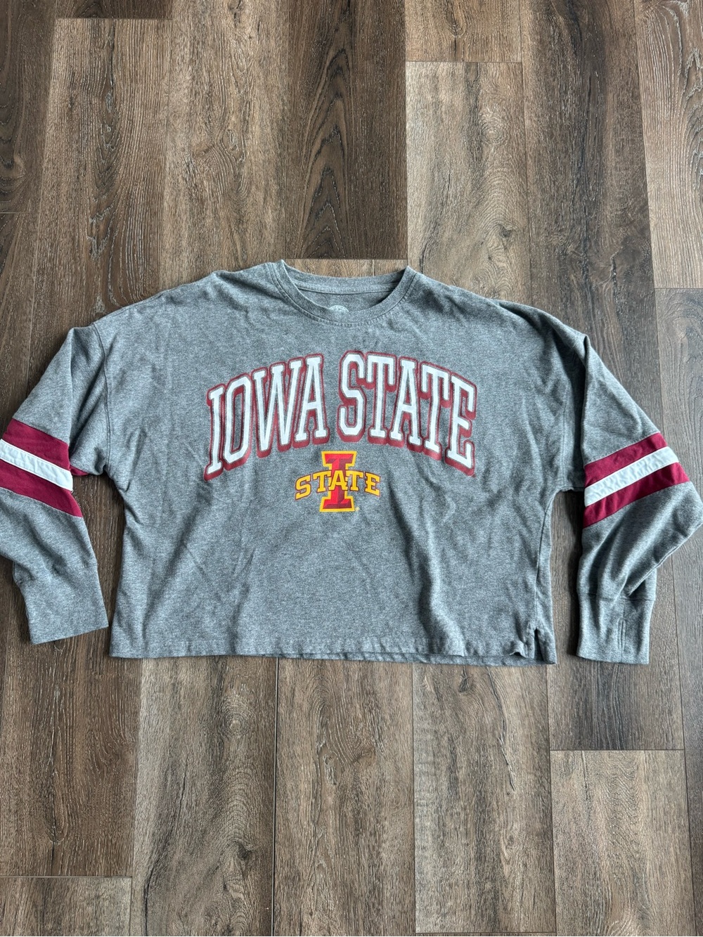 Rivalry Threads Grey Iowa State Shirt Women’s Size Large